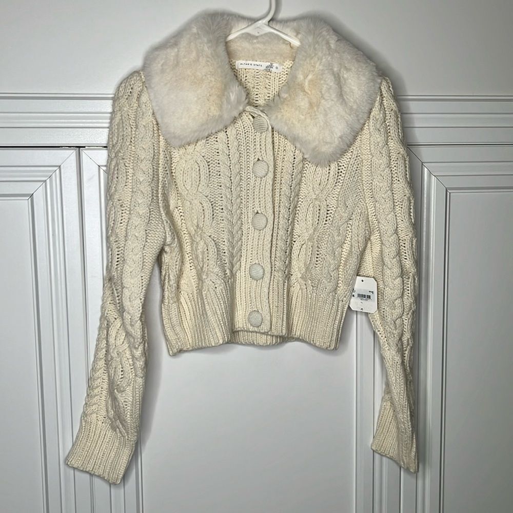 ALTAR'D STATE Button Down Knit Sweater With Faux Fur Collar Size S NWT